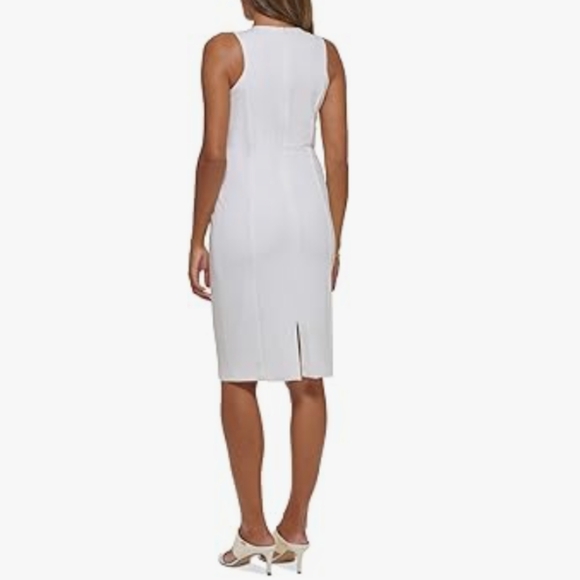 Calvin Klein - Picture 2 of 11